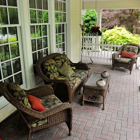 A Walk In The Woods Bed And Breakfast Southold Esterno foto