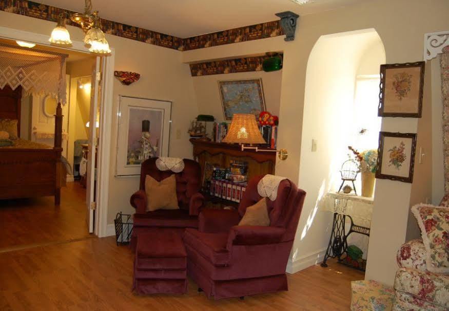A Walk In The Woods Bed And Breakfast Southold Esterno foto