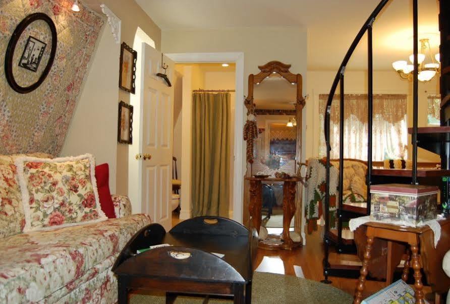 A Walk In The Woods Bed And Breakfast Southold Esterno foto